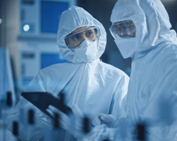 Adobestock 402914960 Cleanroom Ipad
