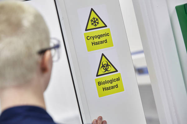 2E0b3745 (5) 2E0b3745 (5)