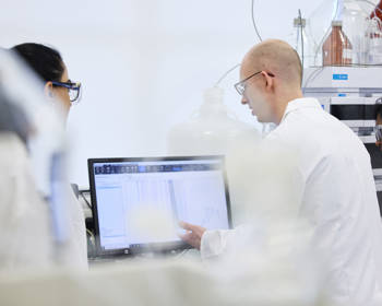 Pharma Dev R2 6120 HR